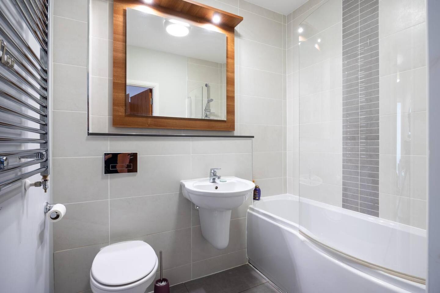 Deluxe Seaview Apartment Dun Laoghaire Exteriör bild